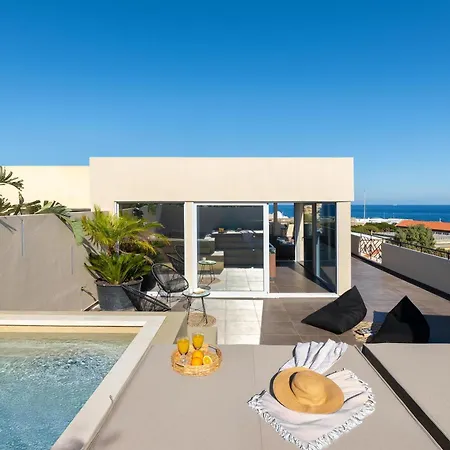 Hamilton Elite Penthouse Rhodes City