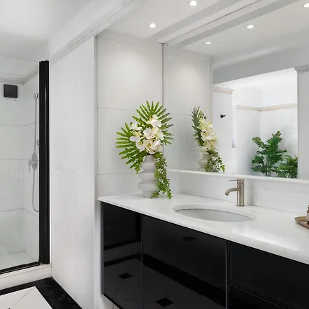 Hamilton Elite Penthouse * Rhodes City