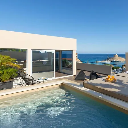 Daire Hamilton Elite Penthouse Rhodes City