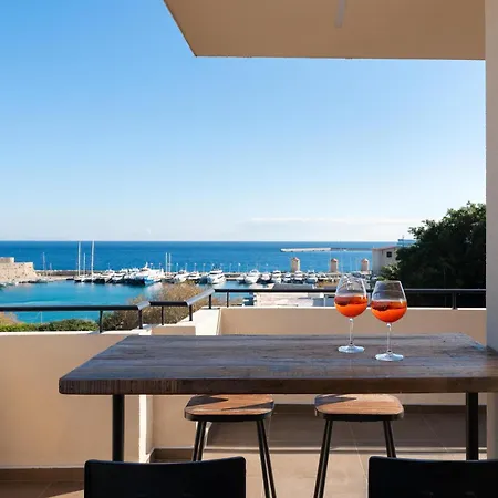 Hamilton Elite Penthouse Daire Rhodes City