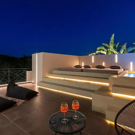 Daire Hamilton Elite Penthouse Rhodes City